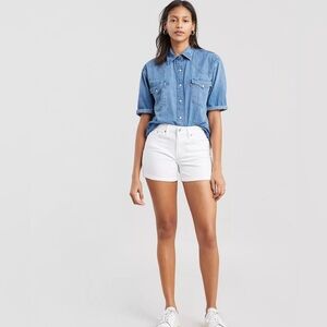 NEW! Levis Mid Length Jean Shorts Distressed White Size 30